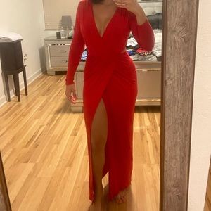 Medium red long sleeve slit dress